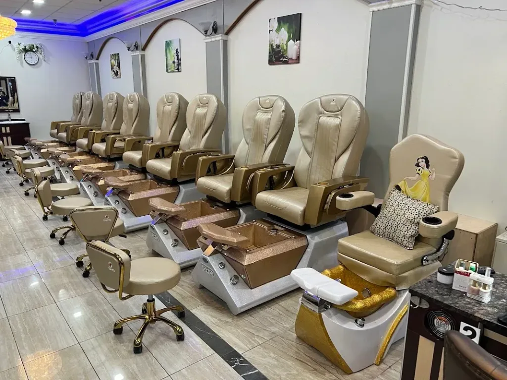 Tony Nails — Nail salon in DeLand